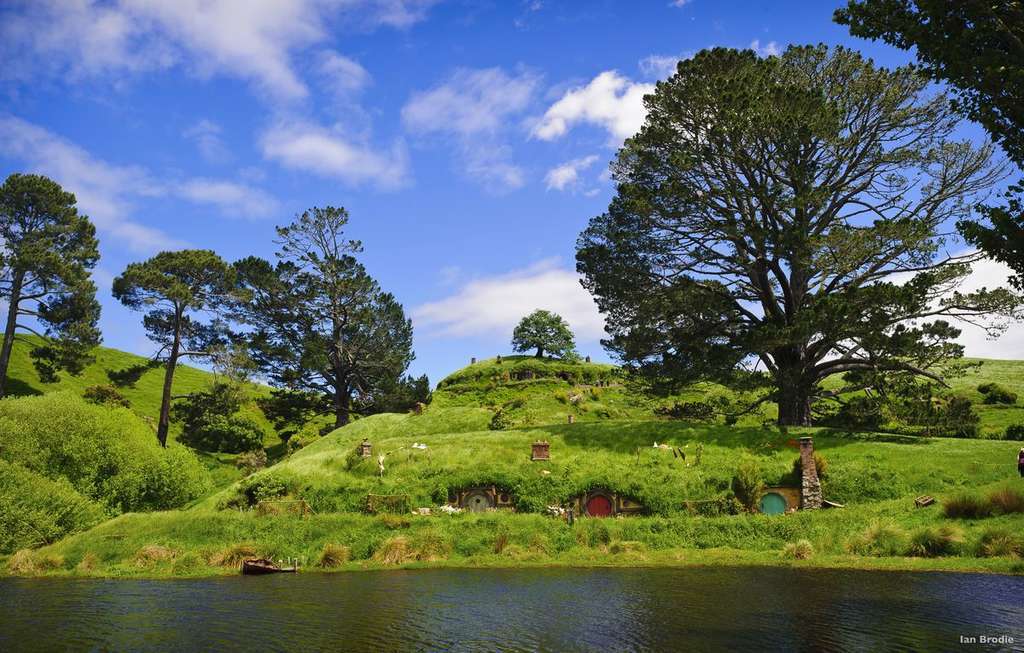 Hobbingen © Ian Brodie/newzealand.com